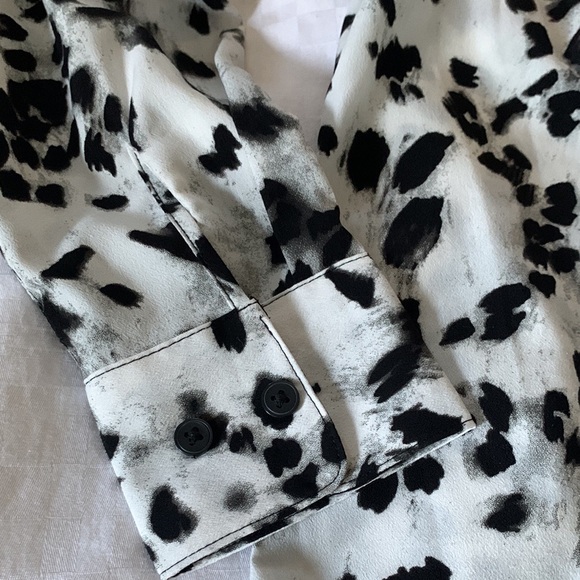 Black Label Women’s Size XS Printed Blouse - Picture 2 of 7